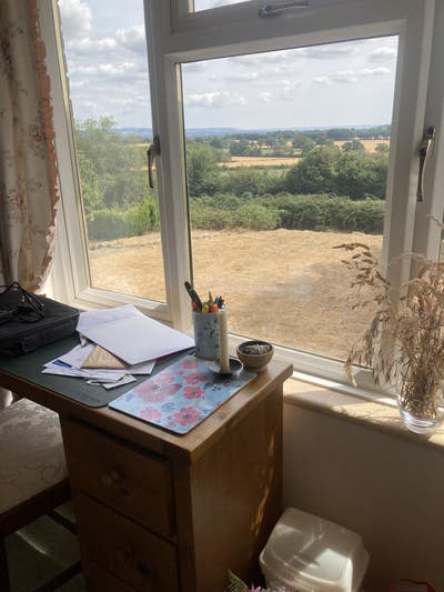 Double bedroom on the outskirts of Tiverton. Main Photo