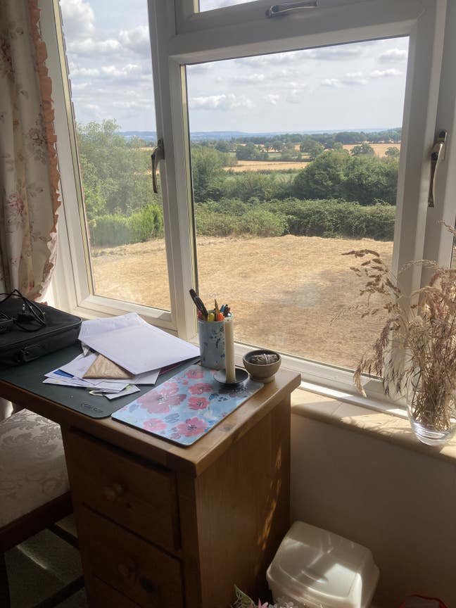 Double bedroom on the outskirts of Tiverton. Main Photo