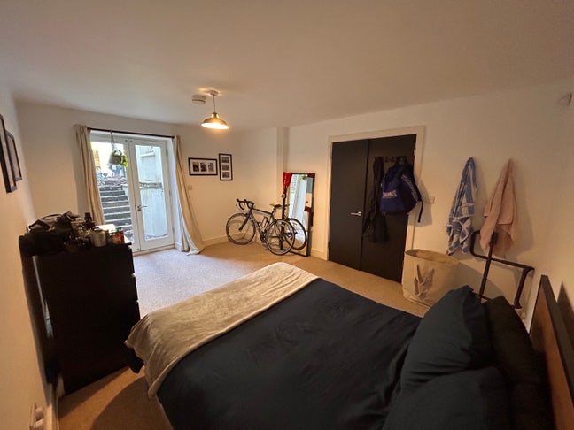 Double bedroom in Stoke Newington  Main Photo