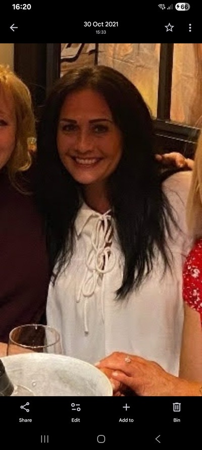 54 year old Female seeks a double room Main Photo