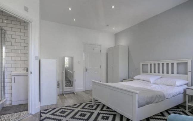 ✨ En-Suite Double with Your Own Garden —  Main Photo