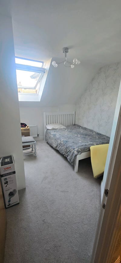 Furnished room in modern 2-bed, 2-bath flat  Main Photo