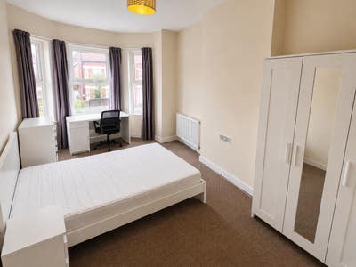 Double room in the heart of West Didsbury  Main Photo