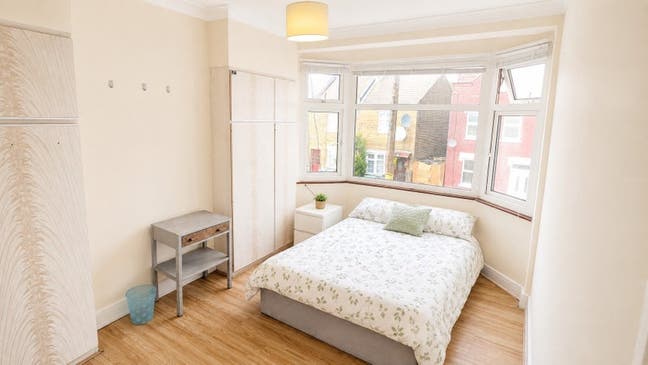 Nice 2 Rooms in Tottenham Area Main Photo