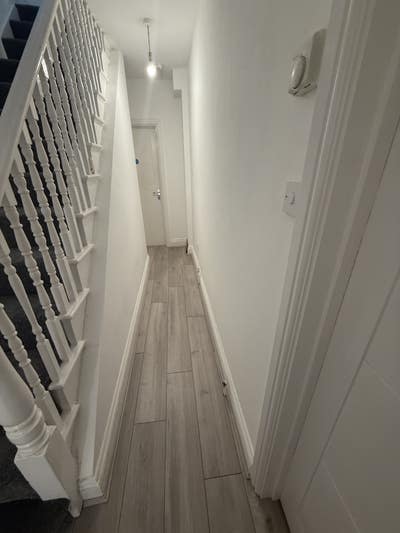 Single and Double Rooms to Let. Main Photo