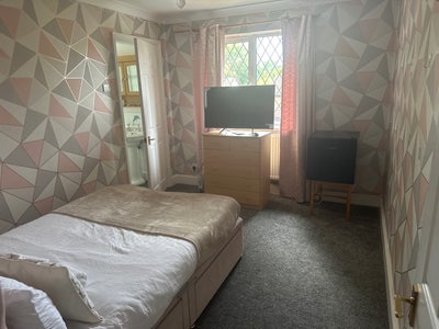 Double Bedroom  Main Photo