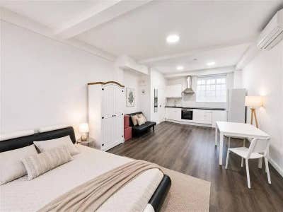 Lovely Studio Flat  Main Photo