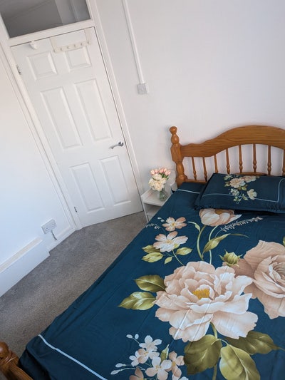 Double room to rent  Main Photo