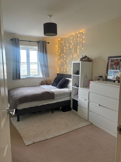 1 room available in lovely shared house  Main Photo