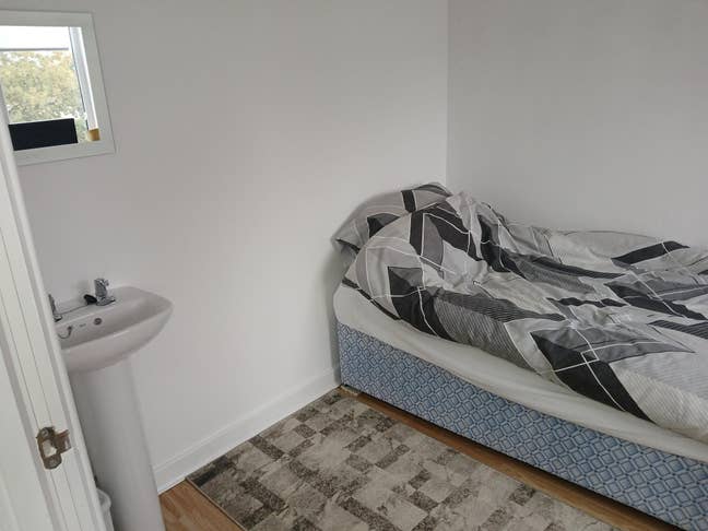 One single  bedroom  for rent  Main Photo