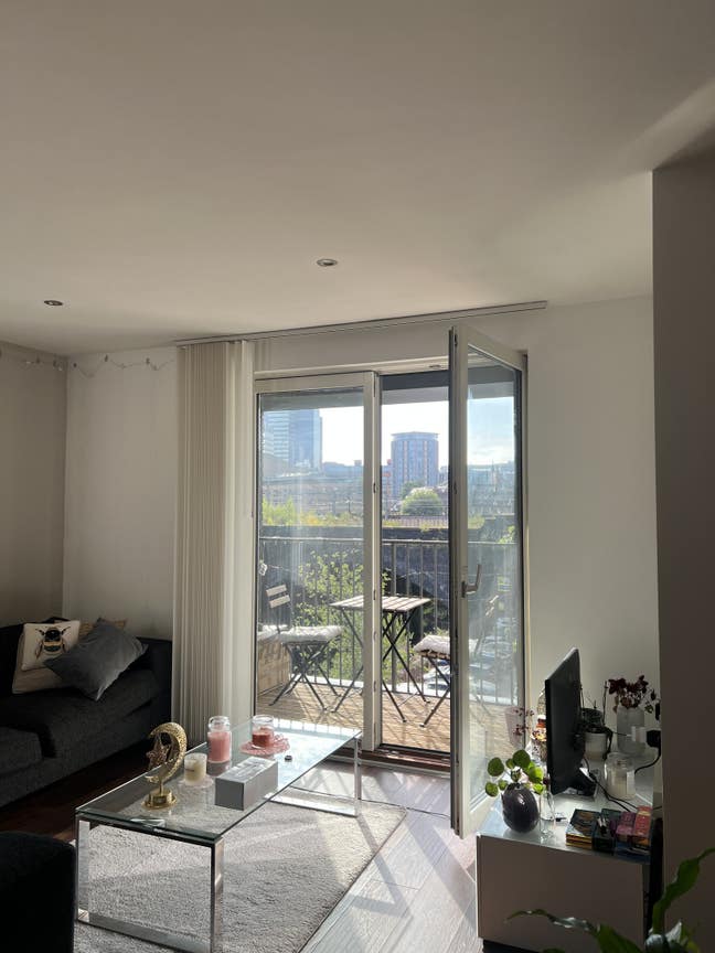 En-suite room available Main Photo