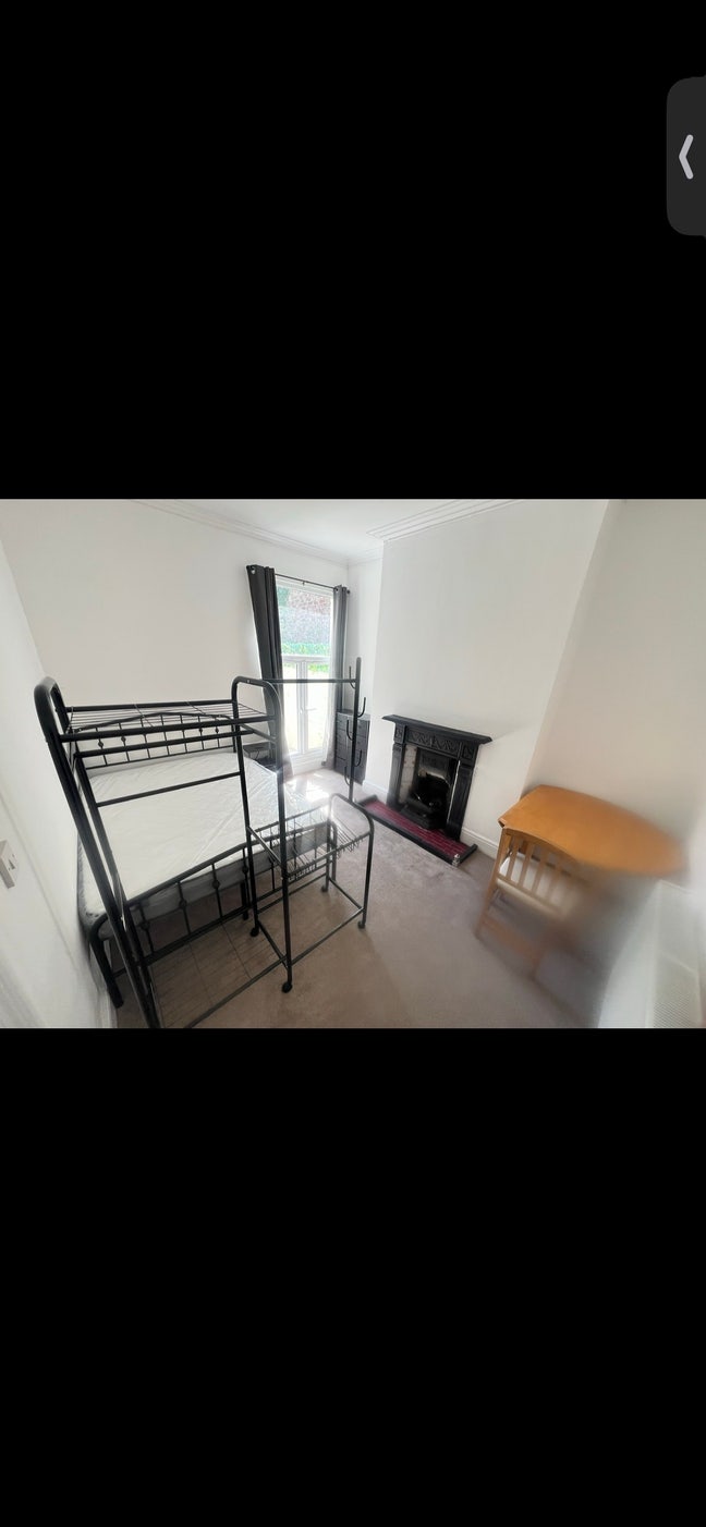 Furnished double bedroom. All bills included. 550&pound; Main Photo