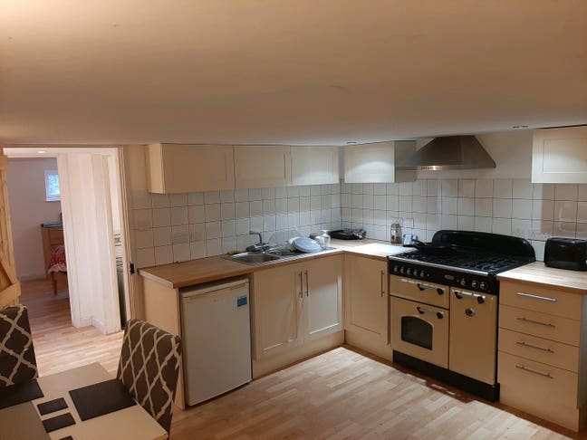 1 bed flat in the countryside 15 mins from town Main Photo