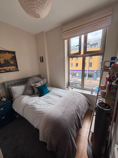 Small double room in 3-bed flat (Clapham Junction) Main Photo