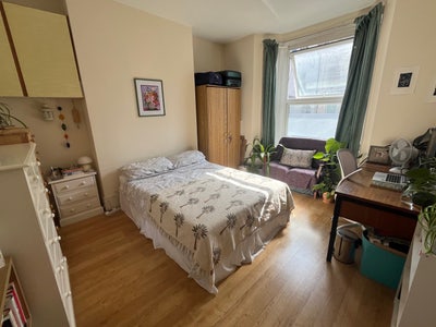 Spacious room in friendly house, &pound;886, avail 3 Oct Main Photo