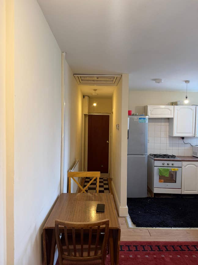 Spacious En-Suite Room with Open-Plan Kitchen & Li Main Photo
