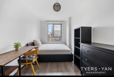Short-term let Double bedroom + Private Bathroom Main Photo