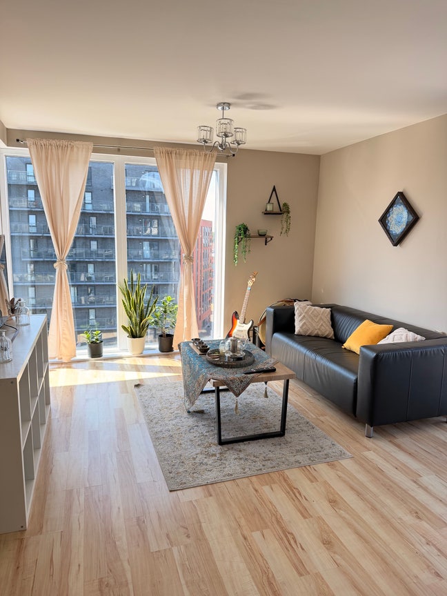 En suite Room with Canal Views , Bills included  Main Photo