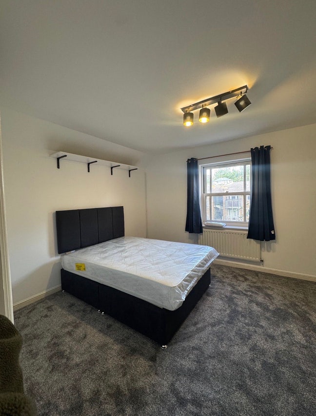 Room for rent in Camberwell 🪴 Main Photo