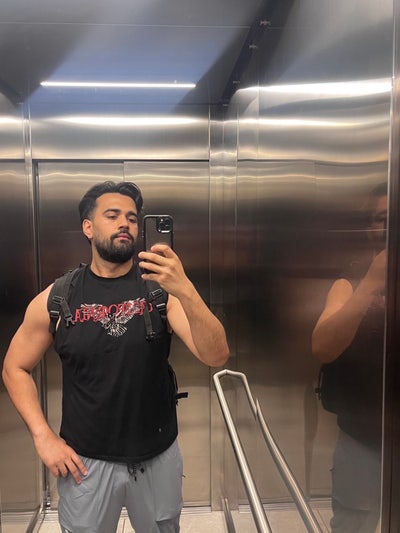 Looking for a flat mate Main Photo