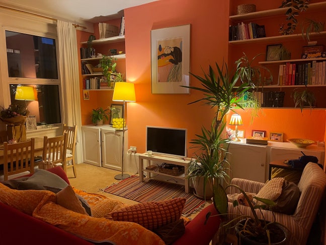 Looking for someone to take over my tenancy:) Main Photo