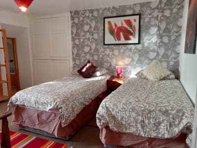 Twin En-Suite Bed-Sit Main Photo