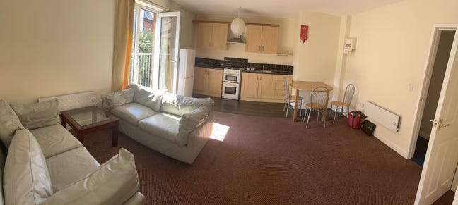 Students Only City Centre Location Room Available  Main Photo