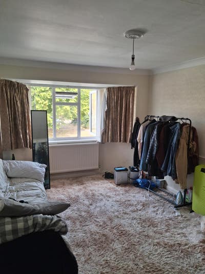 Spacious room near Northwood Hills Station Main Photo