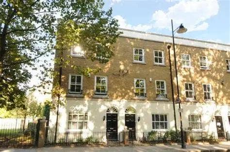 Huge 3-Floor House | Borough & London Bridge Main Photo