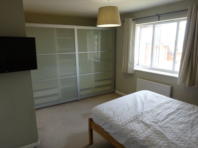 Double en-Suite | No Deposit | Bills Included Main Photo