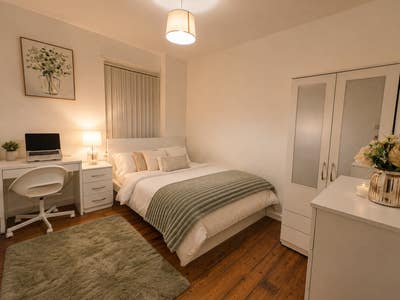 Spacious Double Room | Fully Furnished | M16 Main Photo