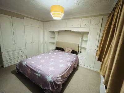 Lovely 2 Double Rooms Available in House Share Main Photo