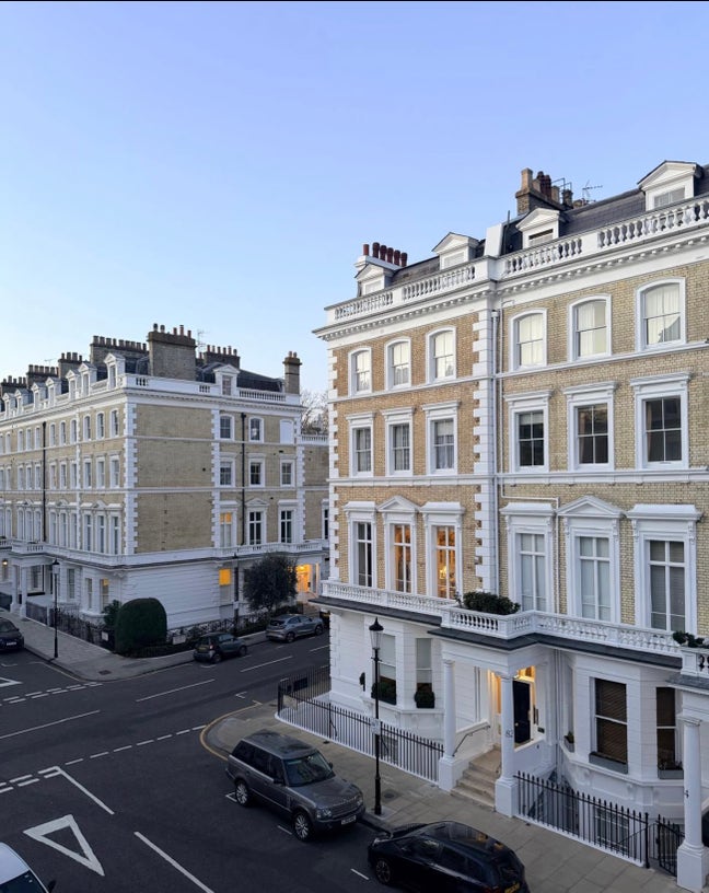 One bed flat in South Kensington available  Main Photo
