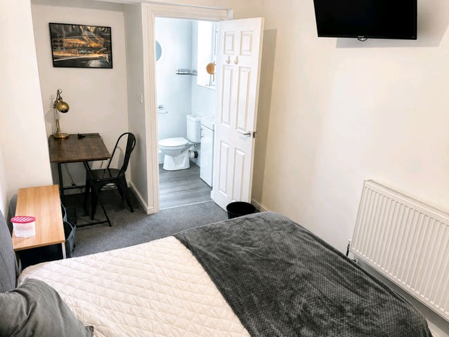 ✨ 1 Stunning En-Suite in Manchester –Available!✨ Main Photo
