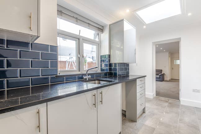 Lovely 3 Bedrrom Ground Floor Flat Main Photo