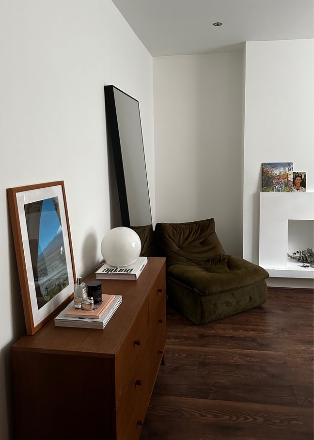 Oversized room with two Aussies on Mildmay Road Main Photo