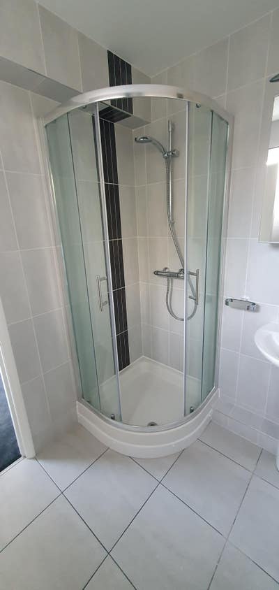 Meyrick Park Large Spacious Double ENSUITE Room Main Photo