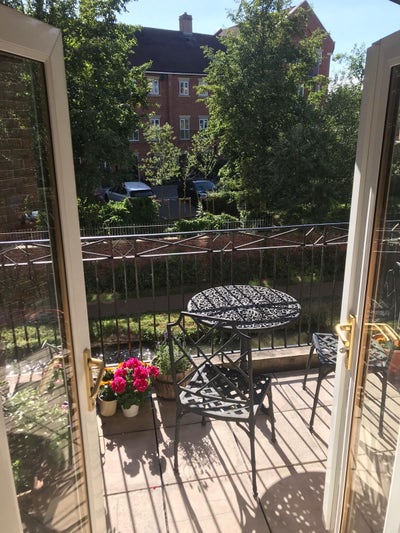 A double room SUBLET in heart of Jericho Main Photo