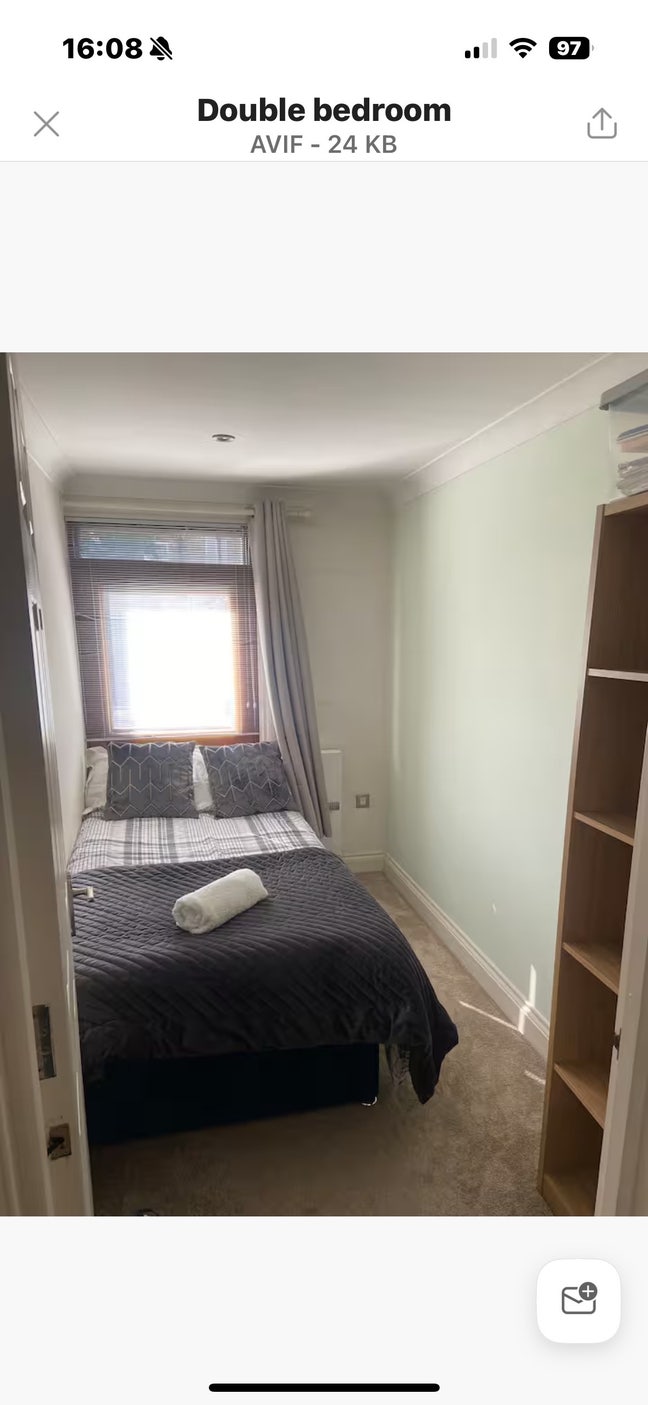 Luxury bedroom in grade 2 listed building   Main Photo