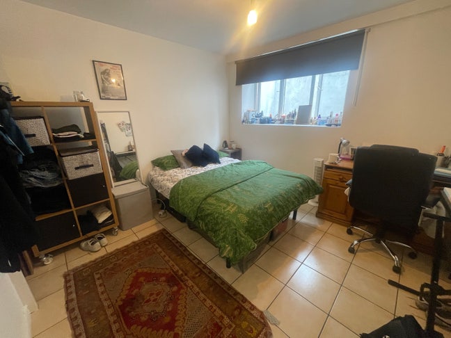 2 Double Rooms Available in Blackhorse Road Main Photo