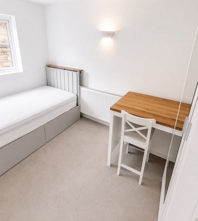 Modern Room for Rent in Chippenham Main Photo