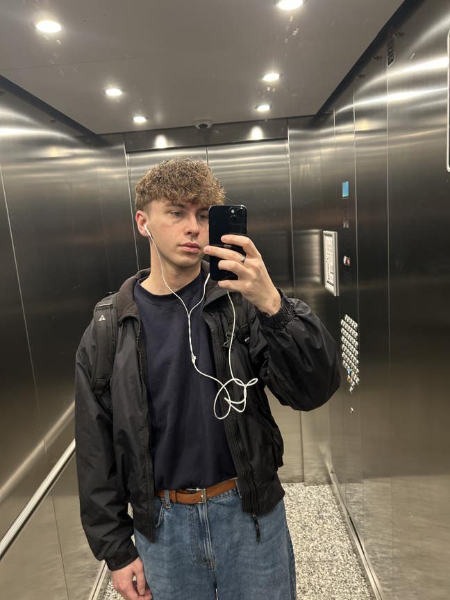 Long term room wanted Manchester Main Photo