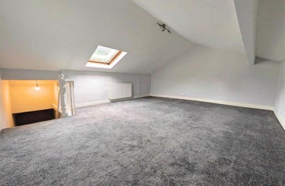 Large double room available in Marple Bridge  Main Photo