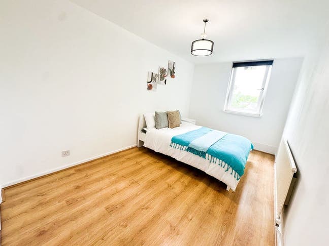 1 Double Rooms in 3Bed Flat *Walk to Notting Hill Main Photo