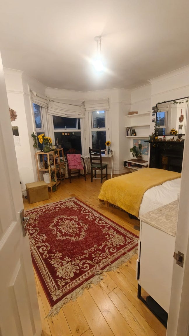 Cozy girly flatshare in Kensal Green  Main Photo