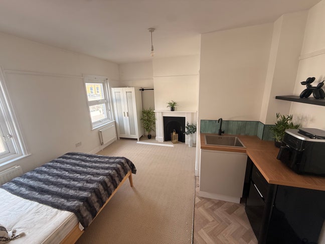 Microflat available, town centre, brand new!!  Main Photo