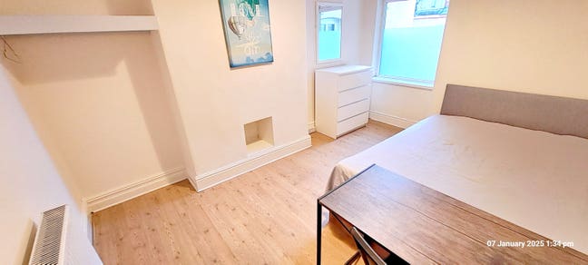 Lovely house share Main Photo