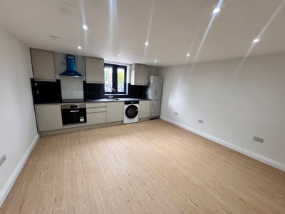 Brand new flat next to Leytonstone station Main Photo
