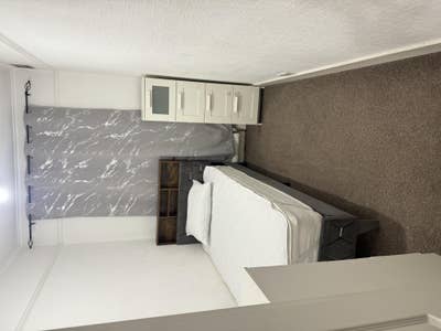 Single room to rent with parking available. Main Photo