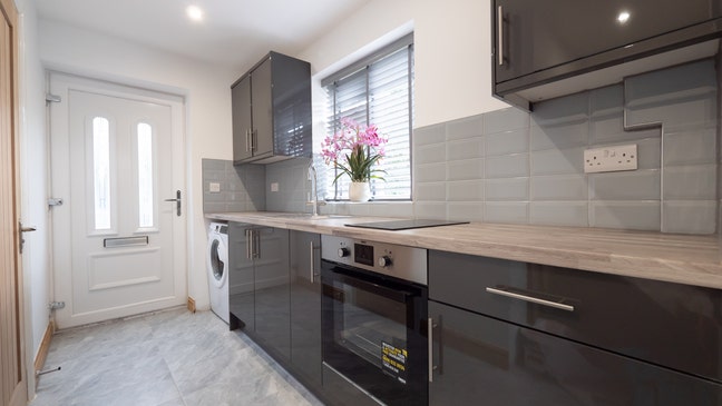 Studio Flat Available in Sale from 1st September Main Photo